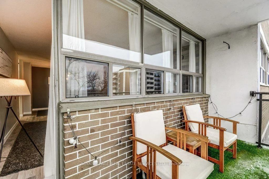 212, Kerr, 1002 - CO Central, Oakville