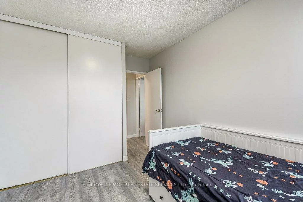 212, Kerr, 1002 - CO Central, Oakville