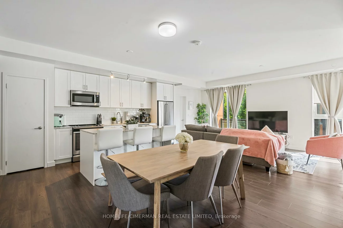 210, Sabina, 1008 - GO Glenorchy, Oakville