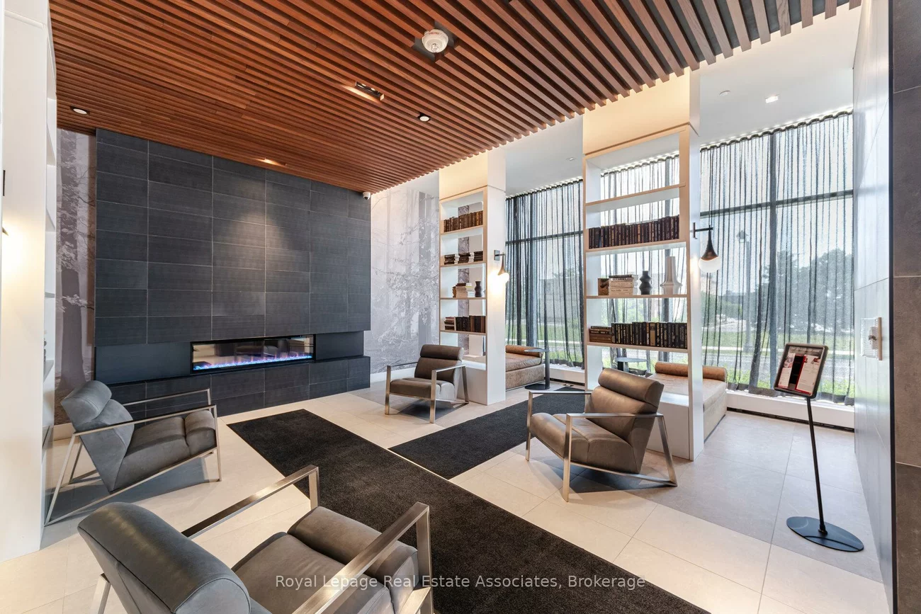 297, Oak Walk, 1015 - RO River Oaks, Oakville