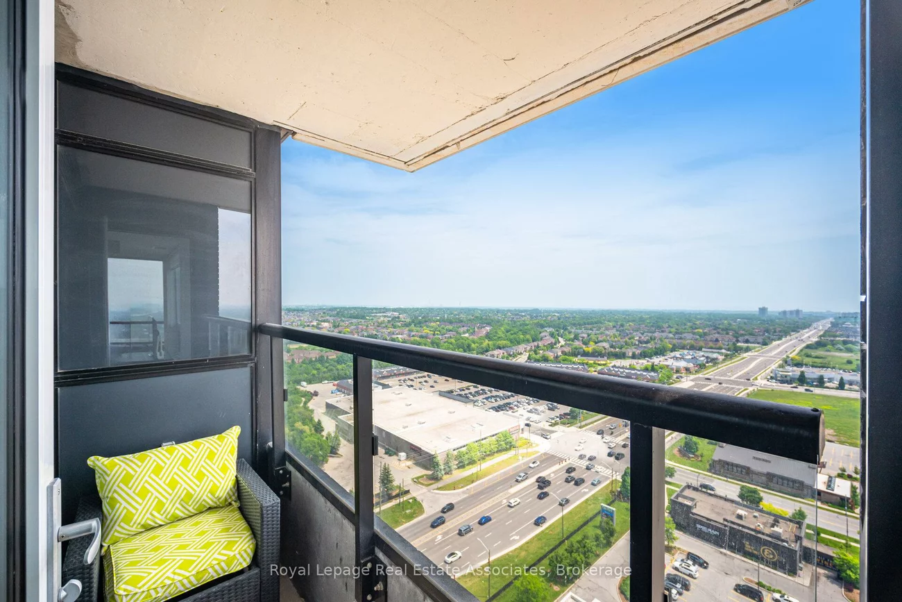 297, Oak Walk, 1015 - RO River Oaks, Oakville