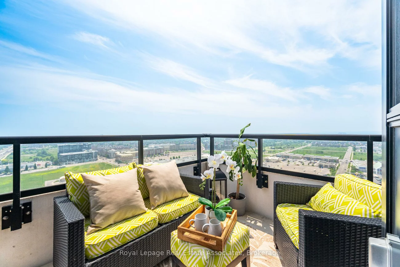 297, Oak Walk, 1015 - RO River Oaks, Oakville