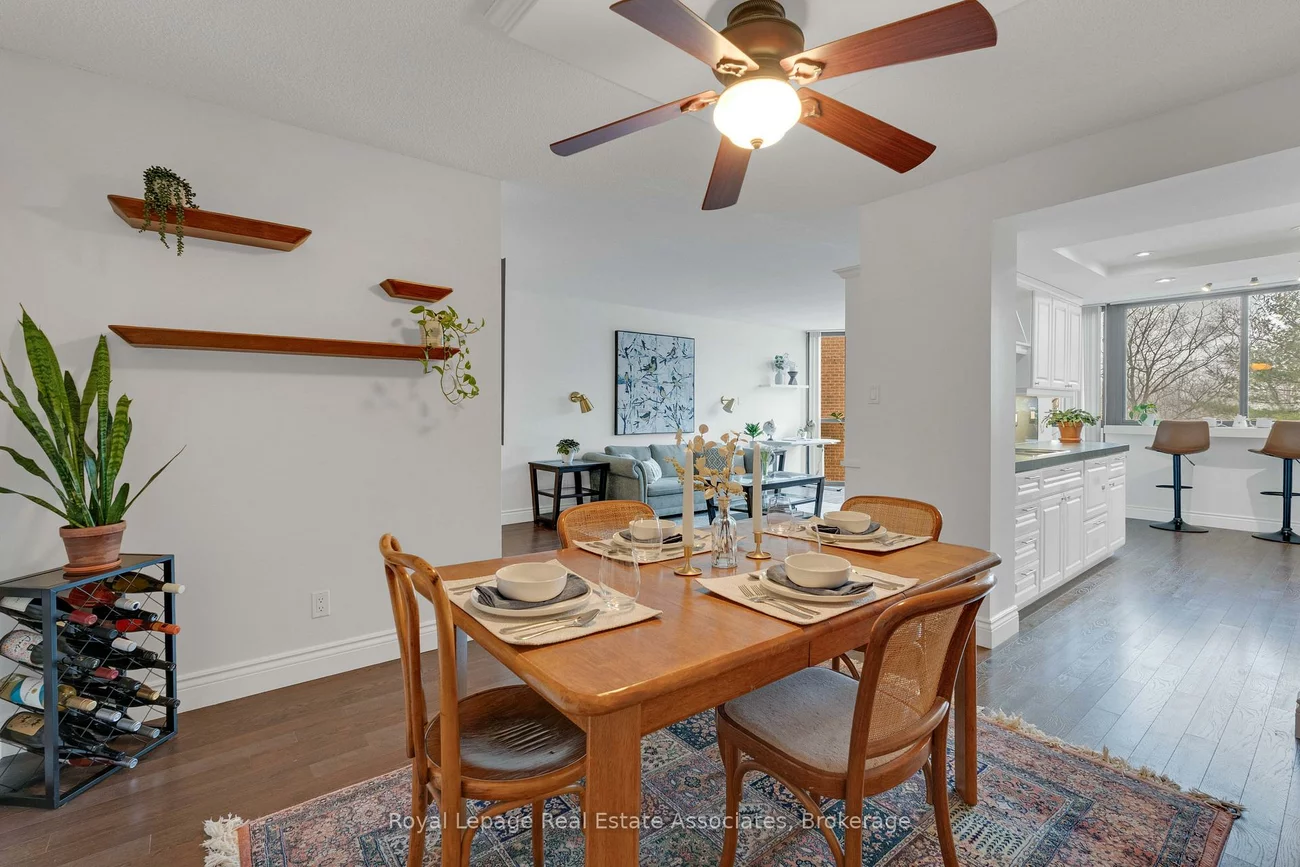 1240, Marlborough, 1003 - CP College Park, Oakville