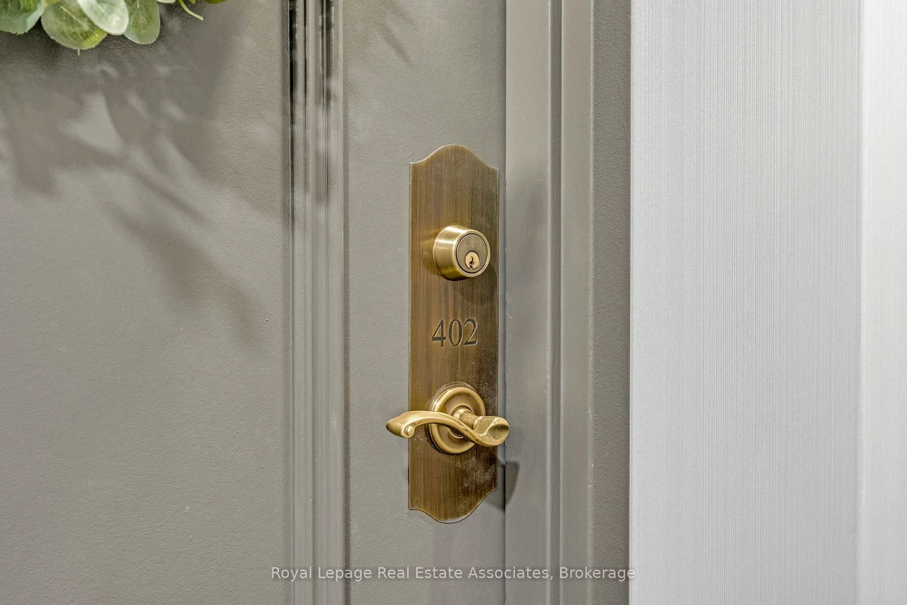 1240, Marlborough, 1003 - CP College Park, Oakville