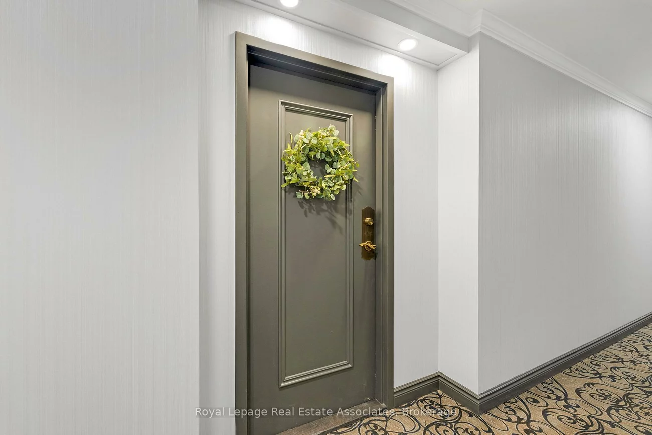 1240, Marlborough, 1003 - CP College Park, Oakville