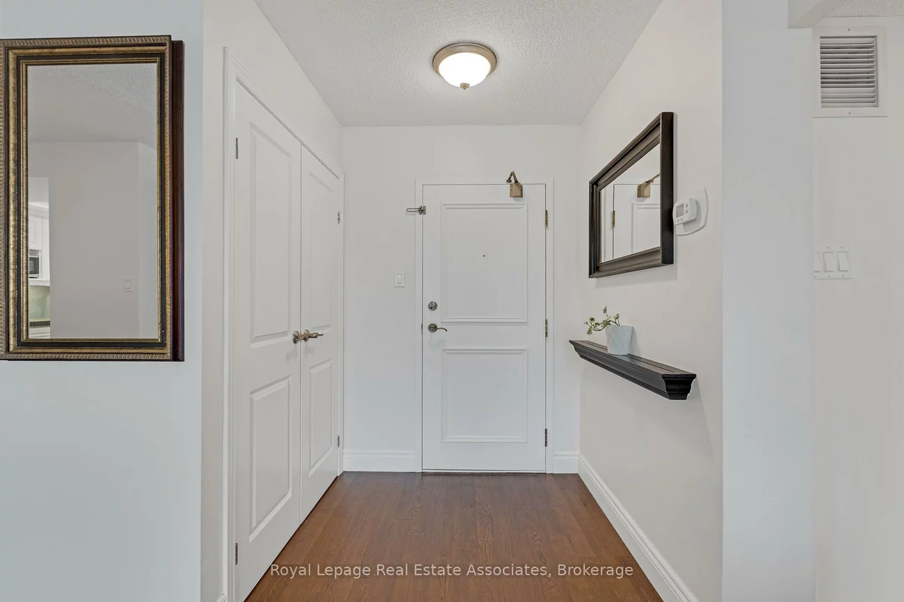 1240, Marlborough, 1003 - CP College Park, Oakville