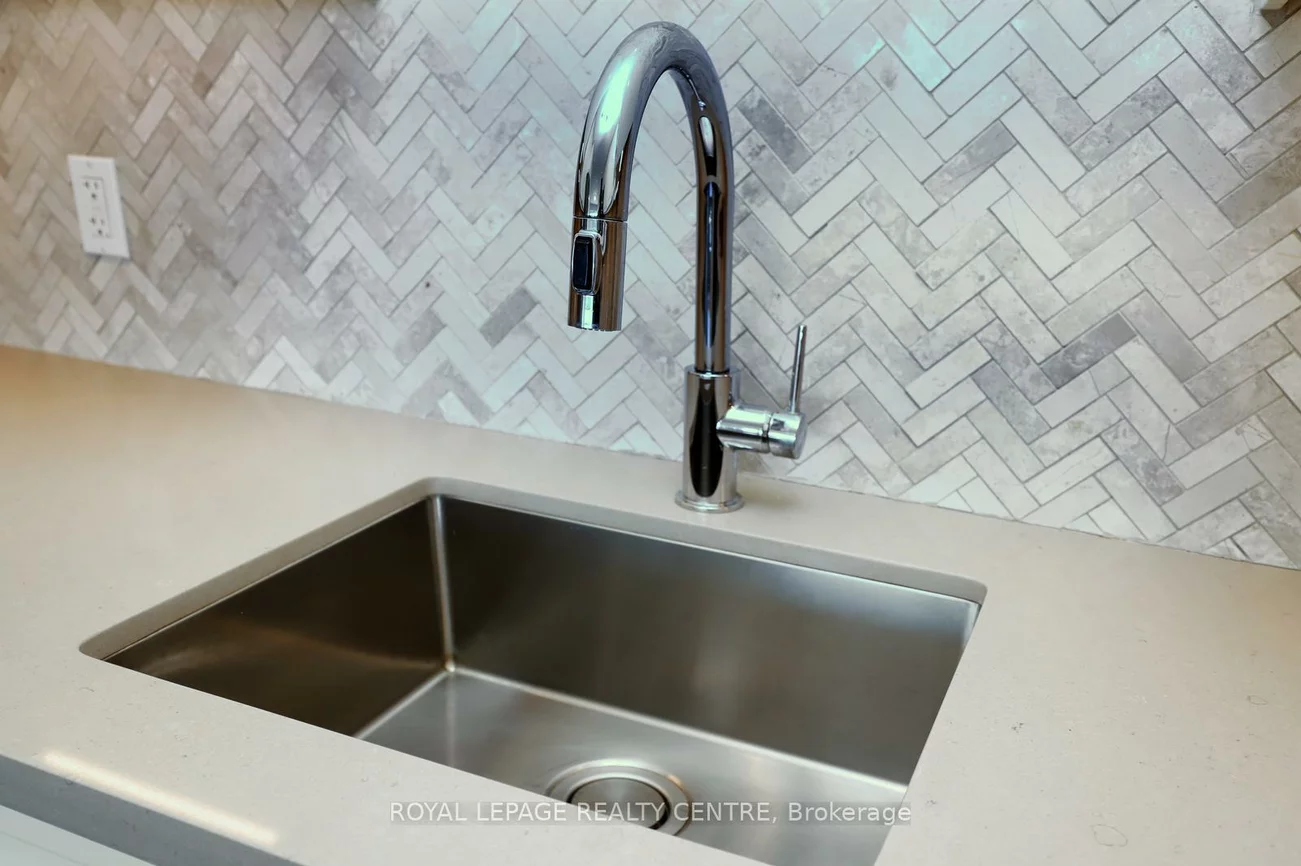 1359, White Oaks, 1005 - FA Falgarwood, Oakville