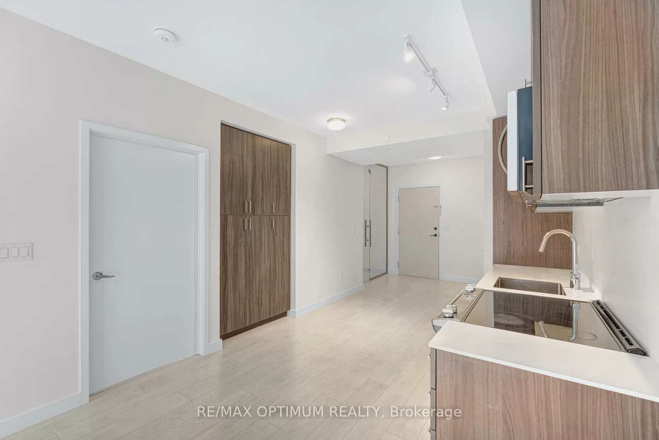 168, Sabina, 1008 - GO Glenorchy, Oakville