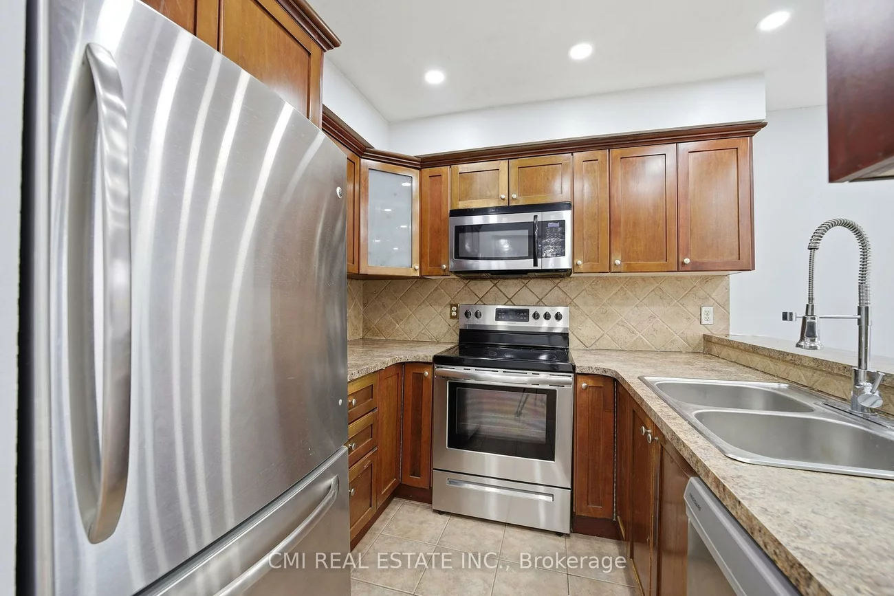 1538, Lancaster, 1005 - FA Falgarwood, Oakville