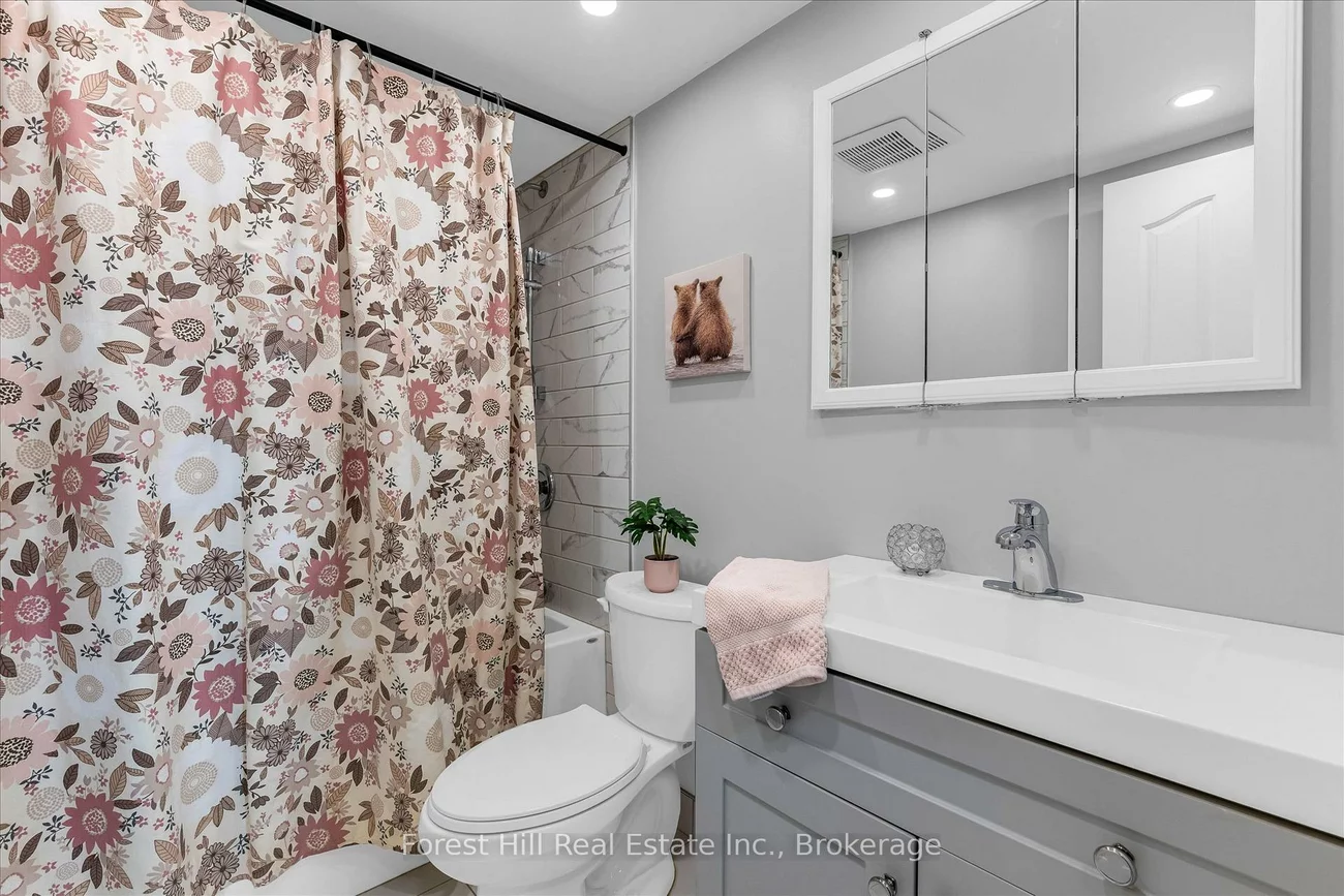 20, Speers, 1002 - CO Central, Oakville