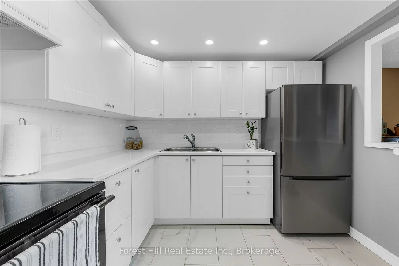 20, Speers, 1002 - CO Central, Oakville