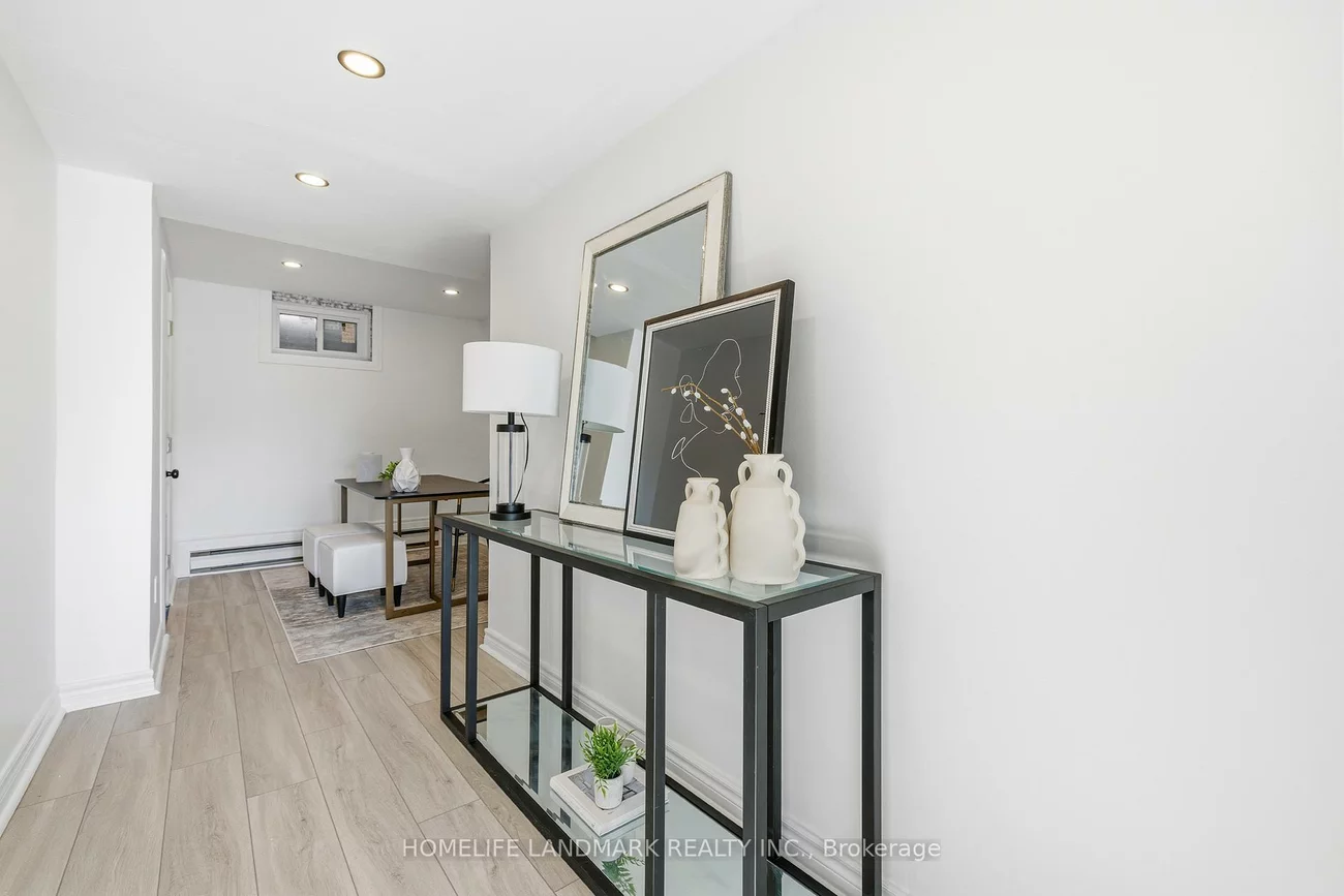 1270, Gainsborough, 1005 - FA Falgarwood, Oakville