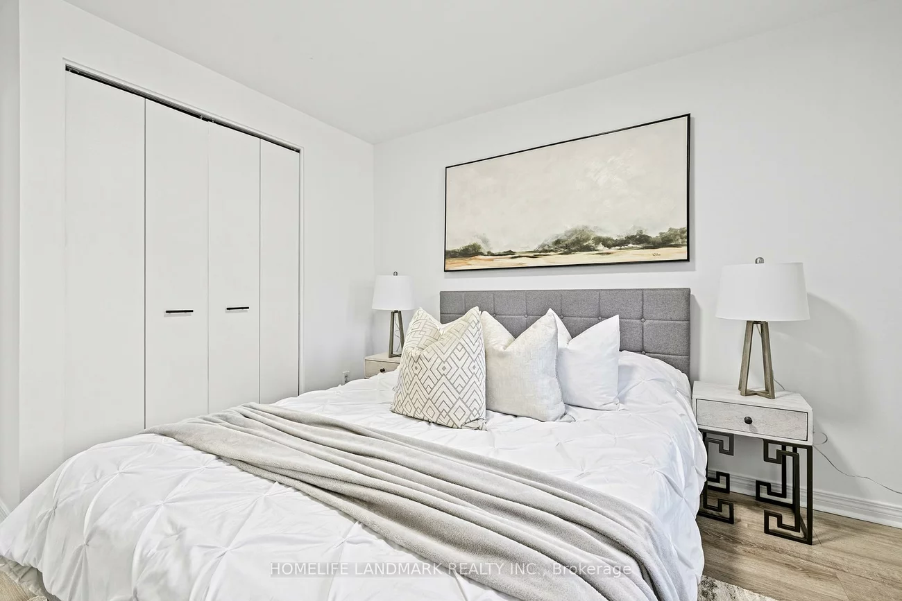 1270, Gainsborough, 1005 - FA Falgarwood, Oakville