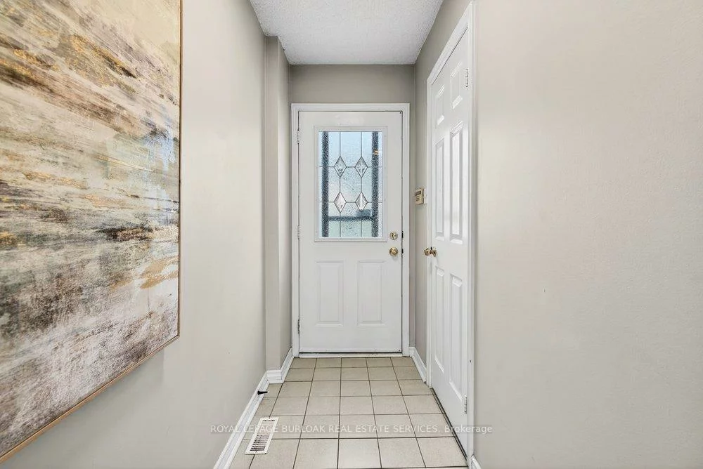 2004, Glenada, 1018 - WC Wedgewood Creek, Oakville