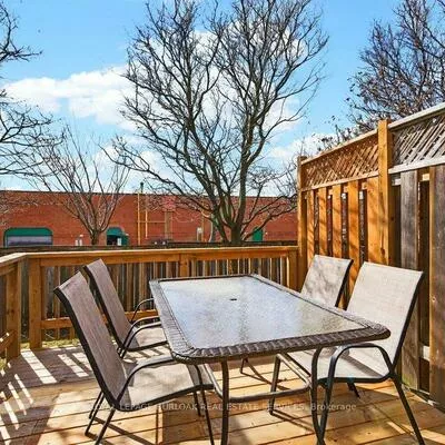 2004, Glenada, 1018 - WC Wedgewood Creek, Oakville