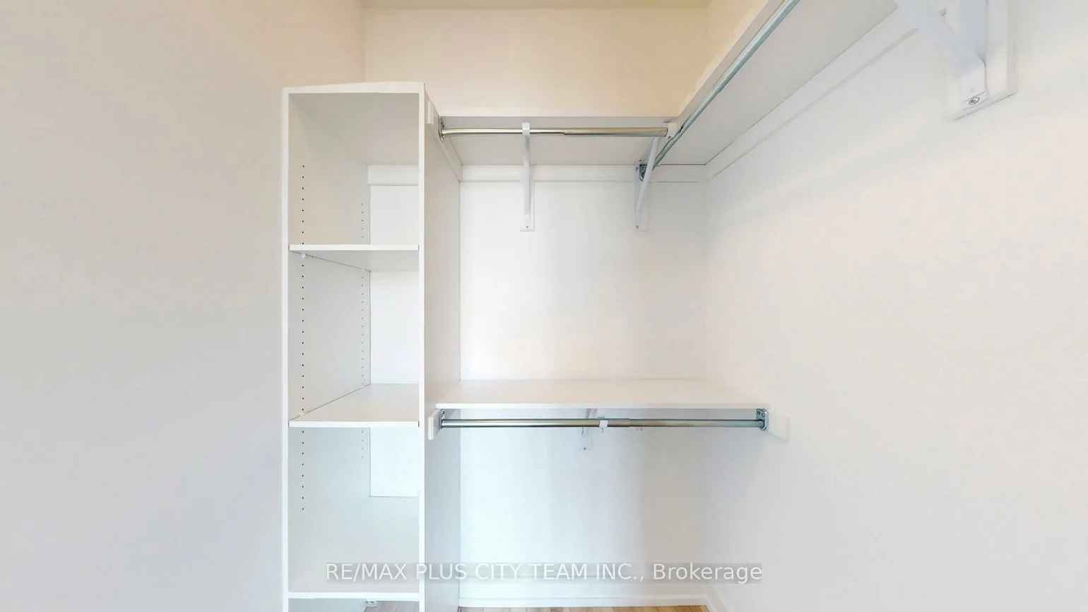 345, Wheat Boom, 1010 - JM Joshua Meadows, Oakville