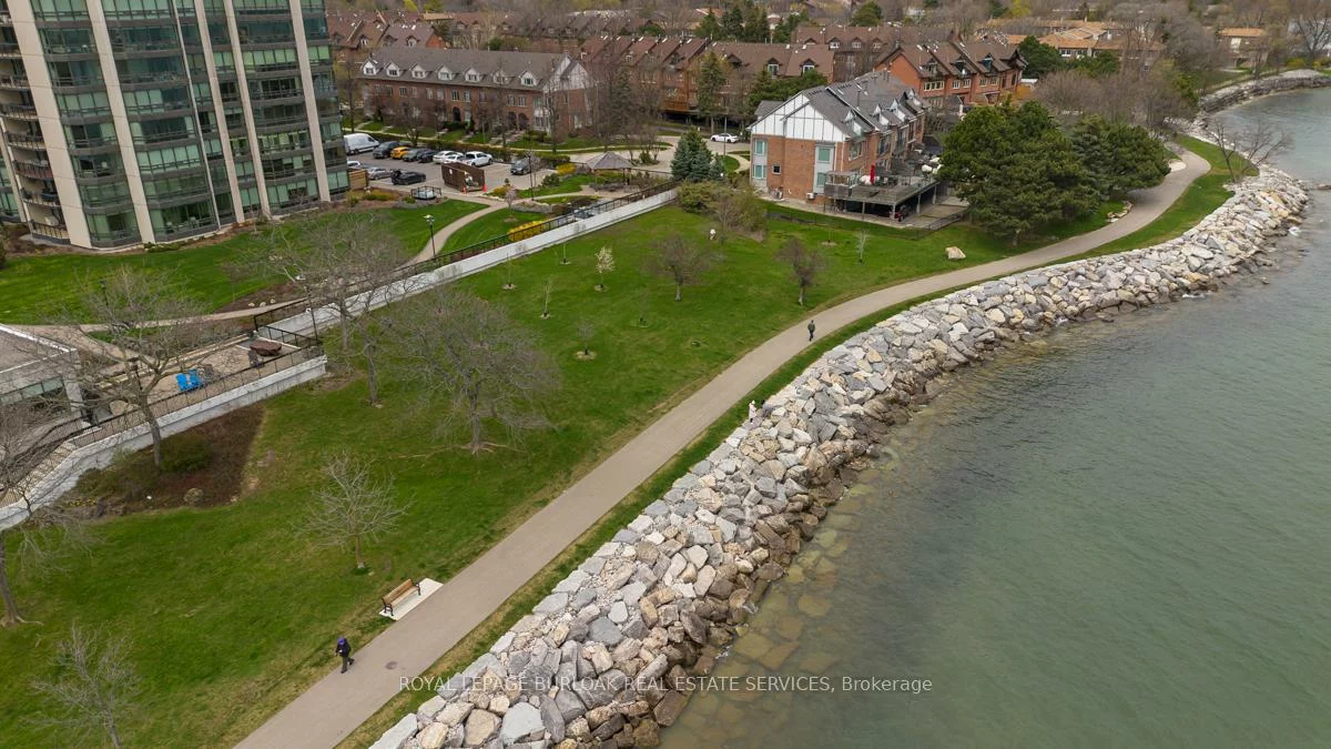 2170, Marine, 1001 - BR Bronte, Oakville