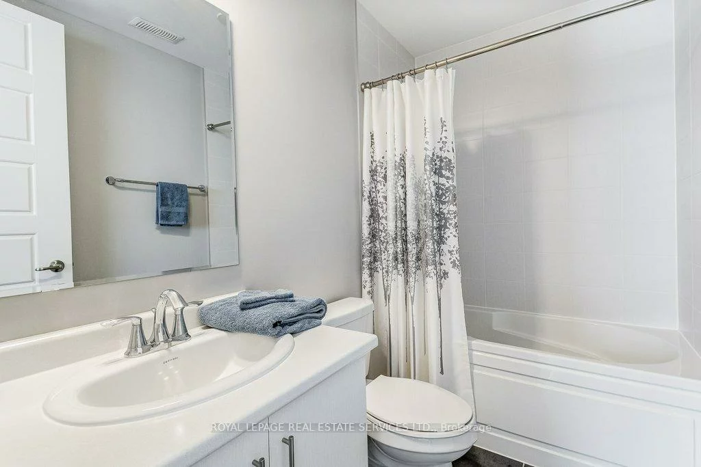 143, Grovewood, 1008 - GO Glenorchy, Oakville