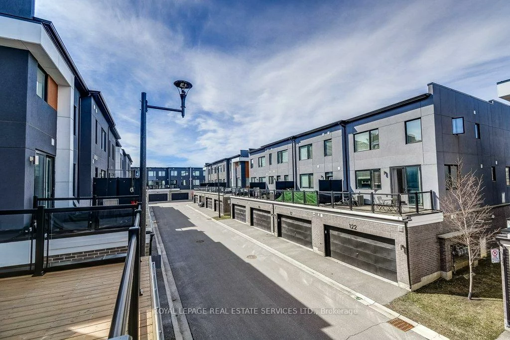 143, Grovewood, 1008 - GO Glenorchy, Oakville