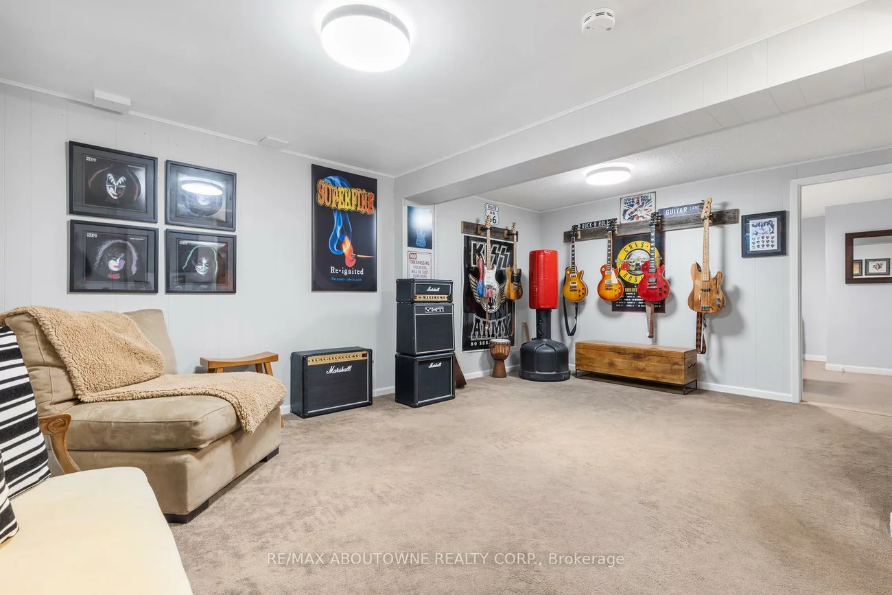 71, Sarah, 1001 - BR Bronte, Oakville