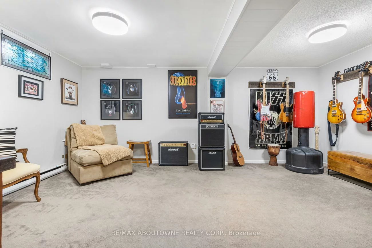 71, Sarah, 1001 - BR Bronte, Oakville