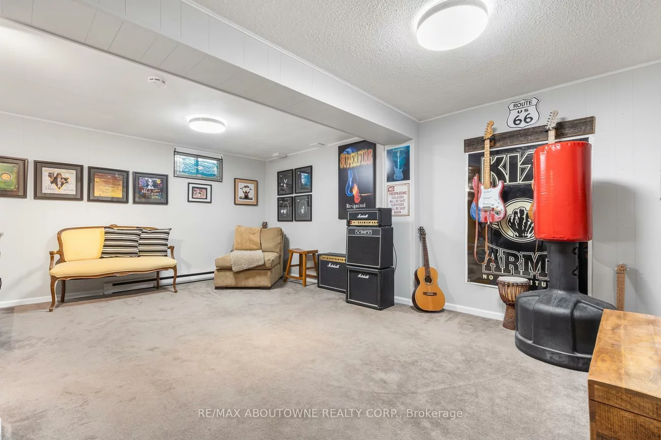 71, Sarah, 1001 - BR Bronte, Oakville