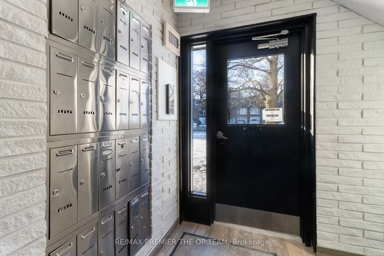 1016, Falgarwood, 1005 - FA Falgarwood, Oakville