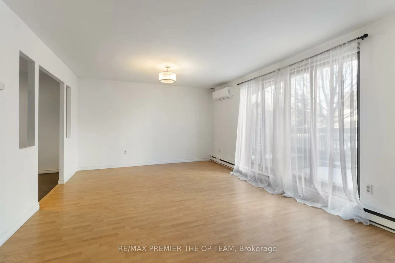 1016, Falgarwood, 1005 - FA Falgarwood, Oakville