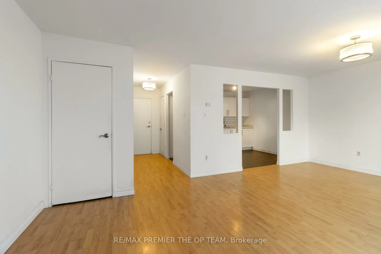 1016, Falgarwood, 1005 - FA Falgarwood, Oakville