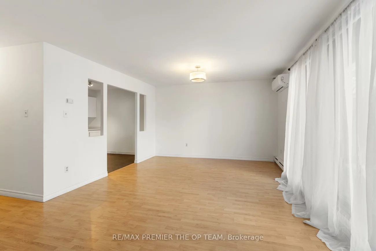 1016, Falgarwood, 1005 - FA Falgarwood, Oakville