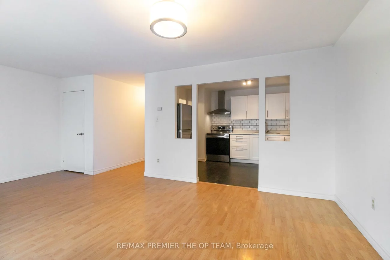 1016, Falgarwood, 1005 - FA Falgarwood, Oakville