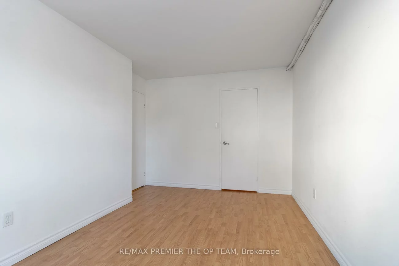 1016, Falgarwood, 1005 - FA Falgarwood, Oakville