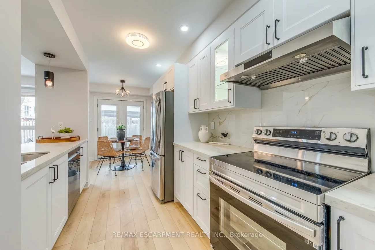 2350, Grand Ravine, 1015 - RO River Oaks, Oakville