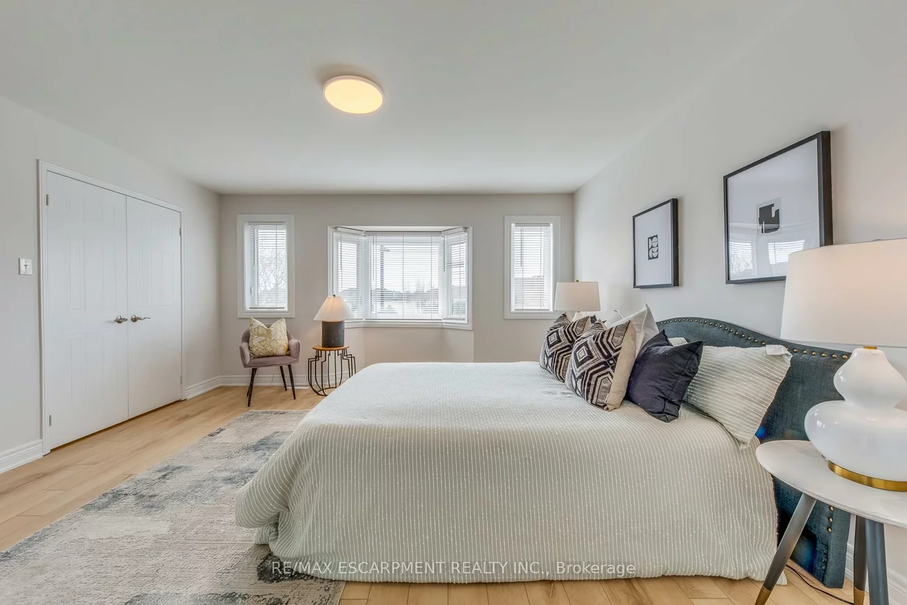 2350, Grand Ravine, 1015 - RO River Oaks, Oakville