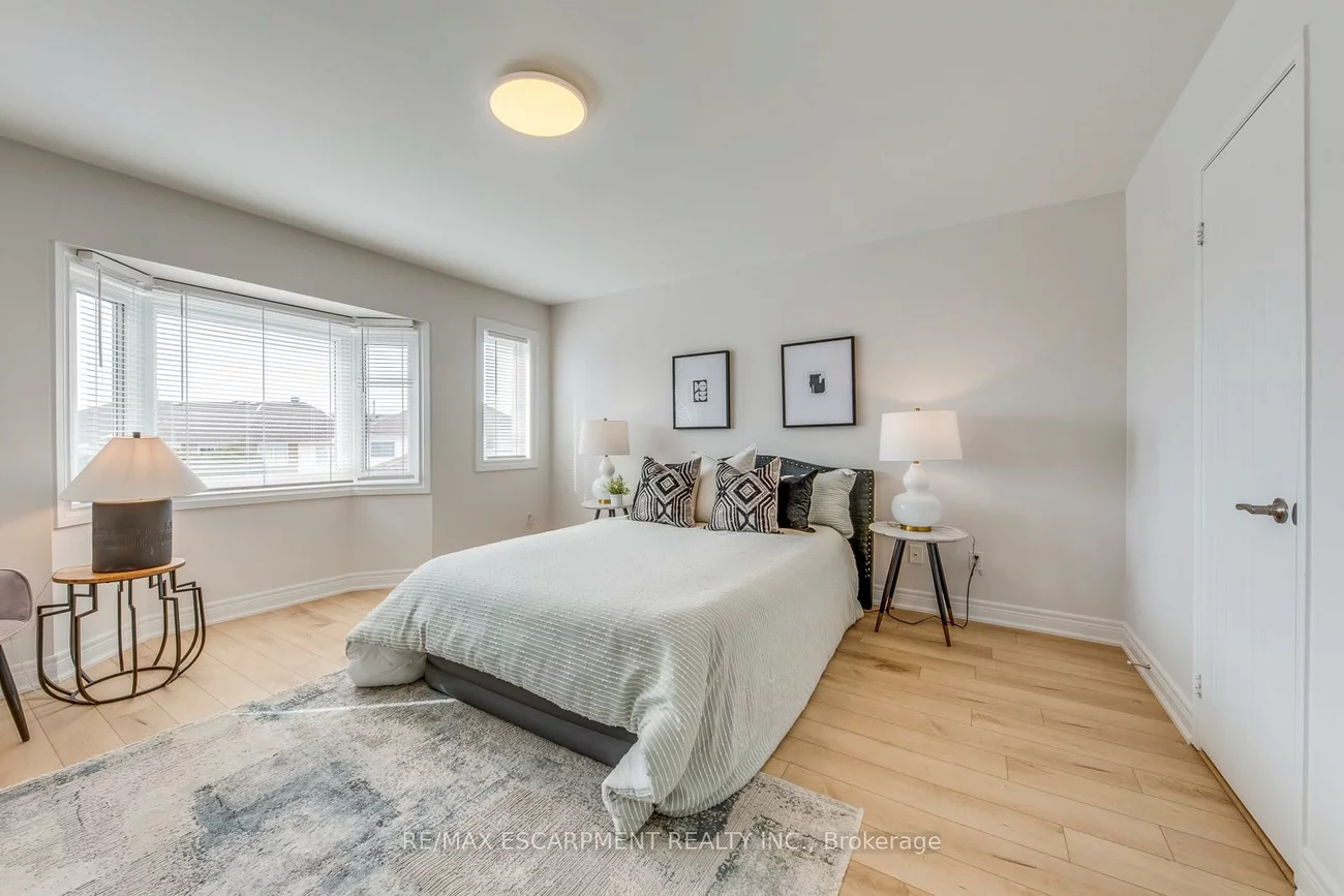 2350, Grand Ravine, 1015 - RO River Oaks, Oakville