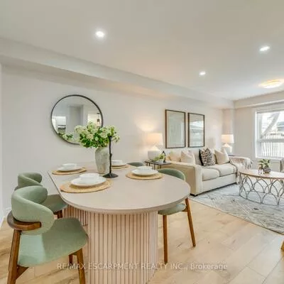 2350, Grand Ravine, 1015 - RO River Oaks, Oakville