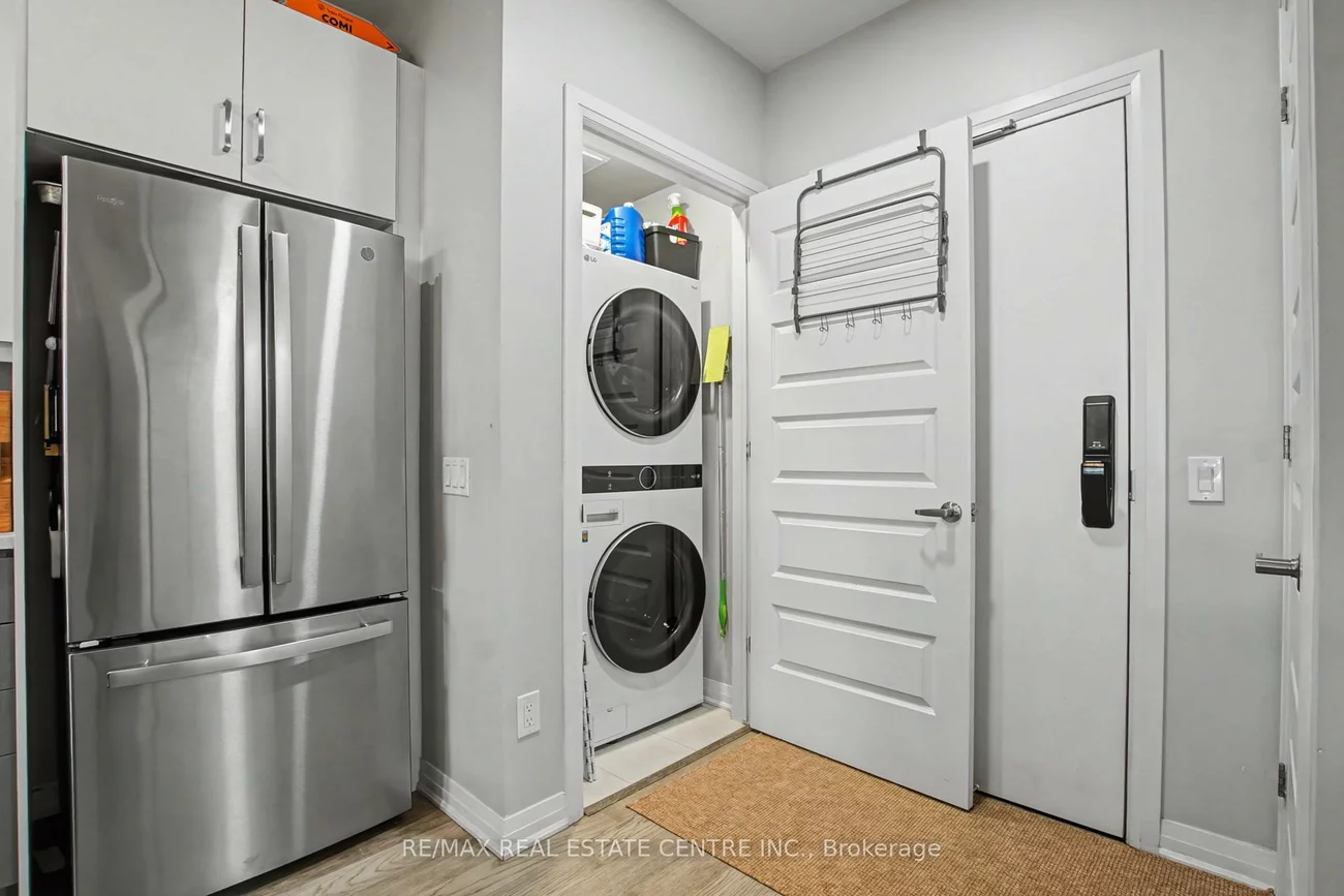 95, Dundas, 1008 - GO Glenorchy, Oakville