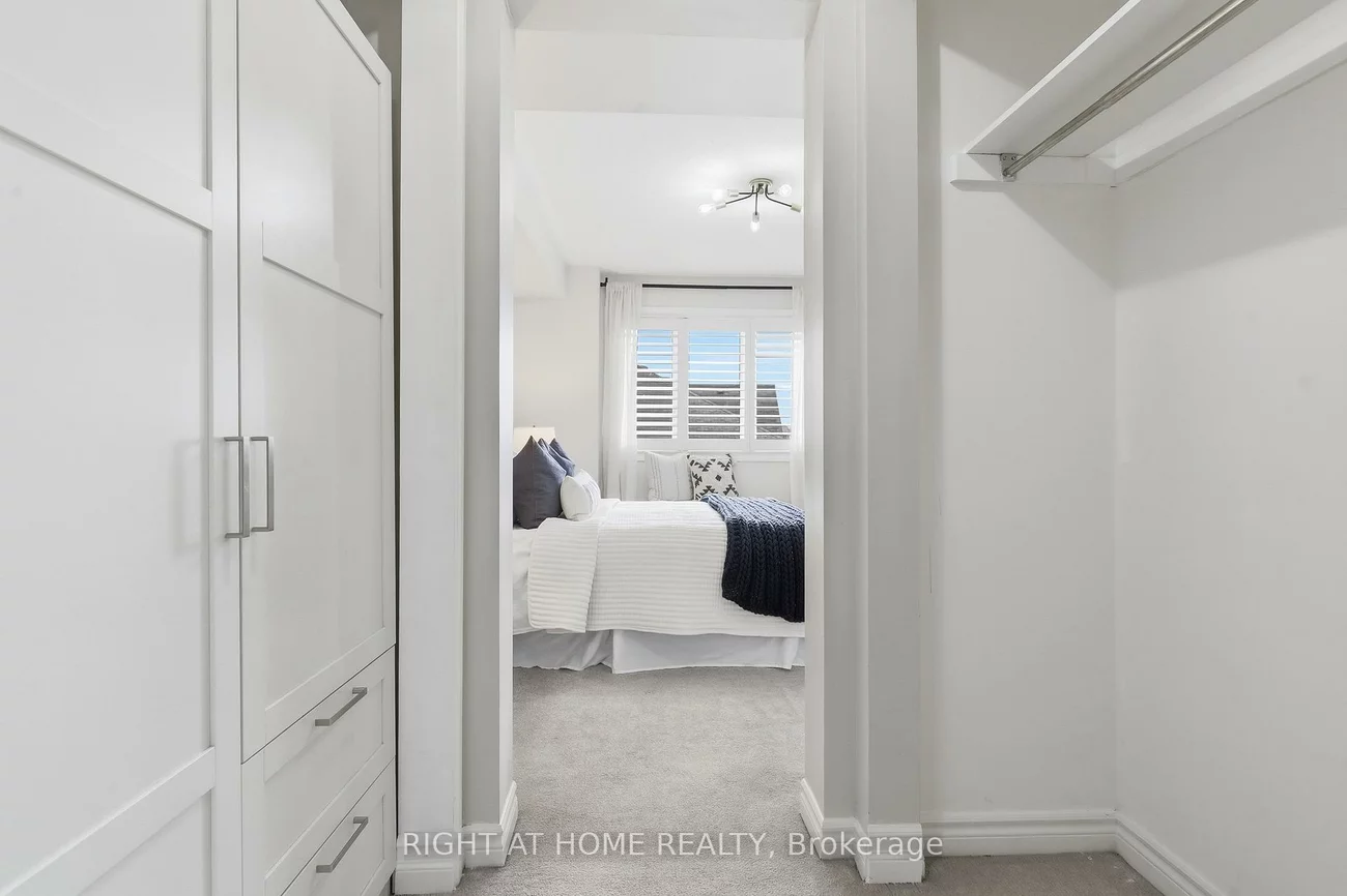 2420, Baronwood, 1019 - WM Westmount, Oakville