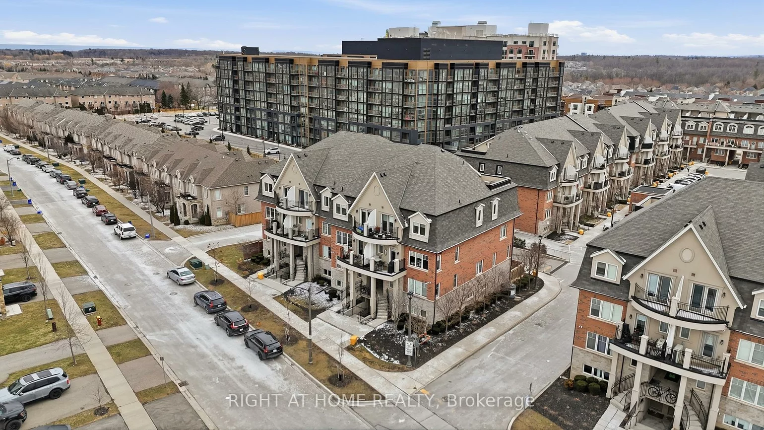 2420, Baronwood, 1019 - WM Westmount, Oakville