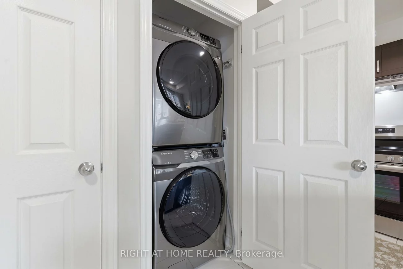 2420, Baronwood, 1019 - WM Westmount, Oakville