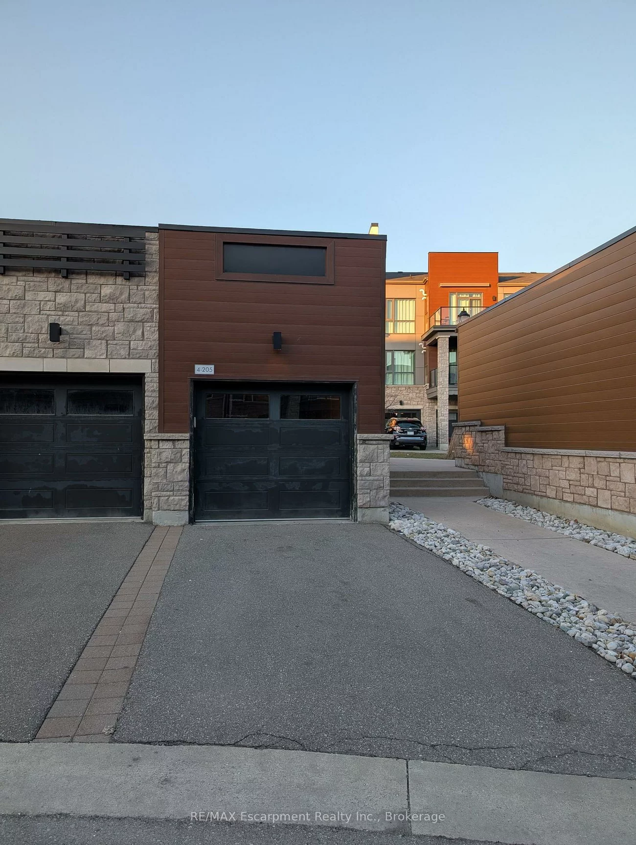 2393, Bronte, 1019 - WM Westmount, Oakville