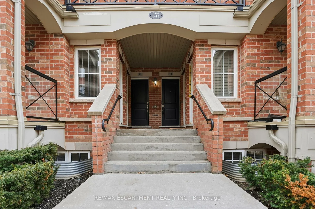 2464, Post, 1015 - RO River Oaks, Oakville