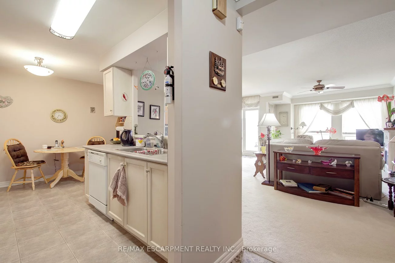 50, Old Mill, 1013 - OO Old Oakville, Oakville