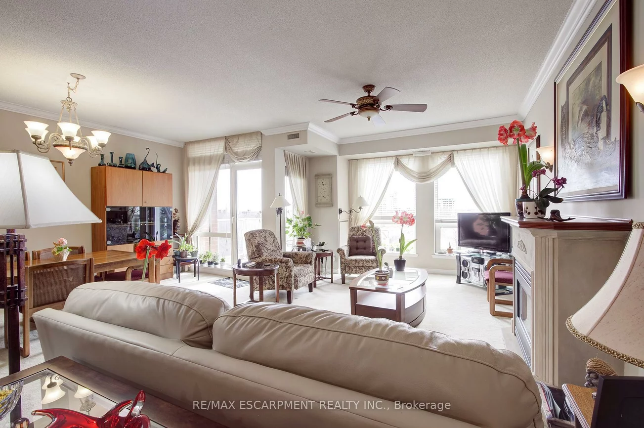 50, Old Mill, 1013 - OO Old Oakville, Oakville