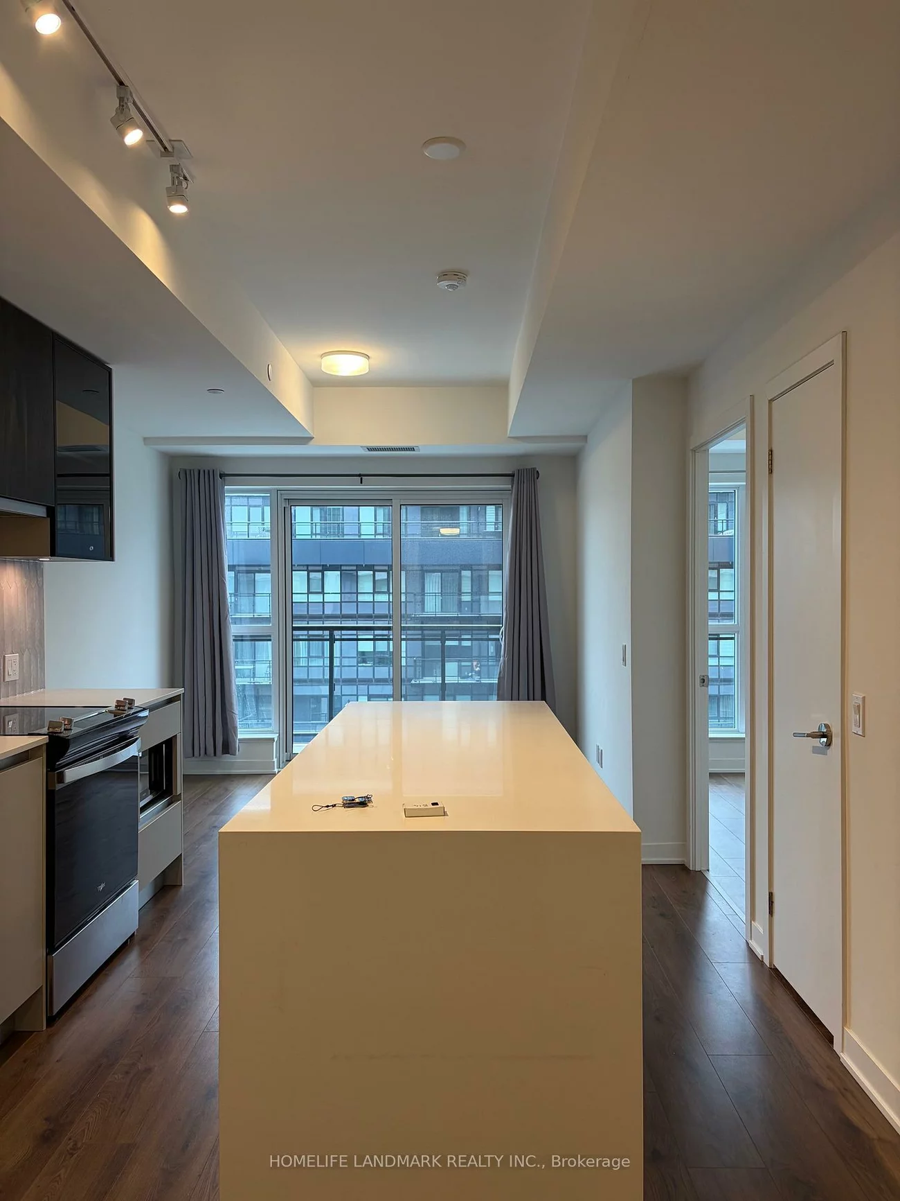 405, Dundas, 1008 - GO Glenorchy, Oakville