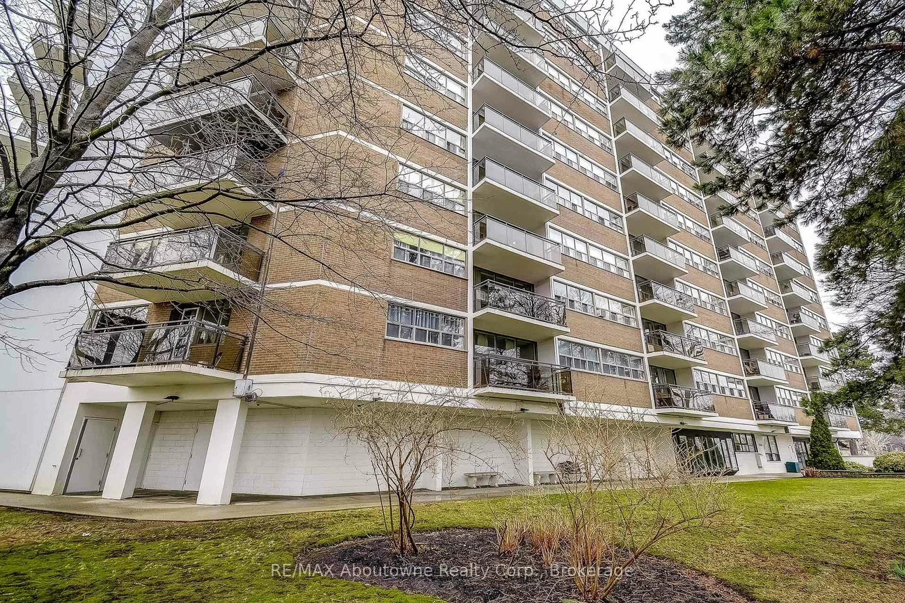 212, Kerr, 1002 - CO Central, Oakville