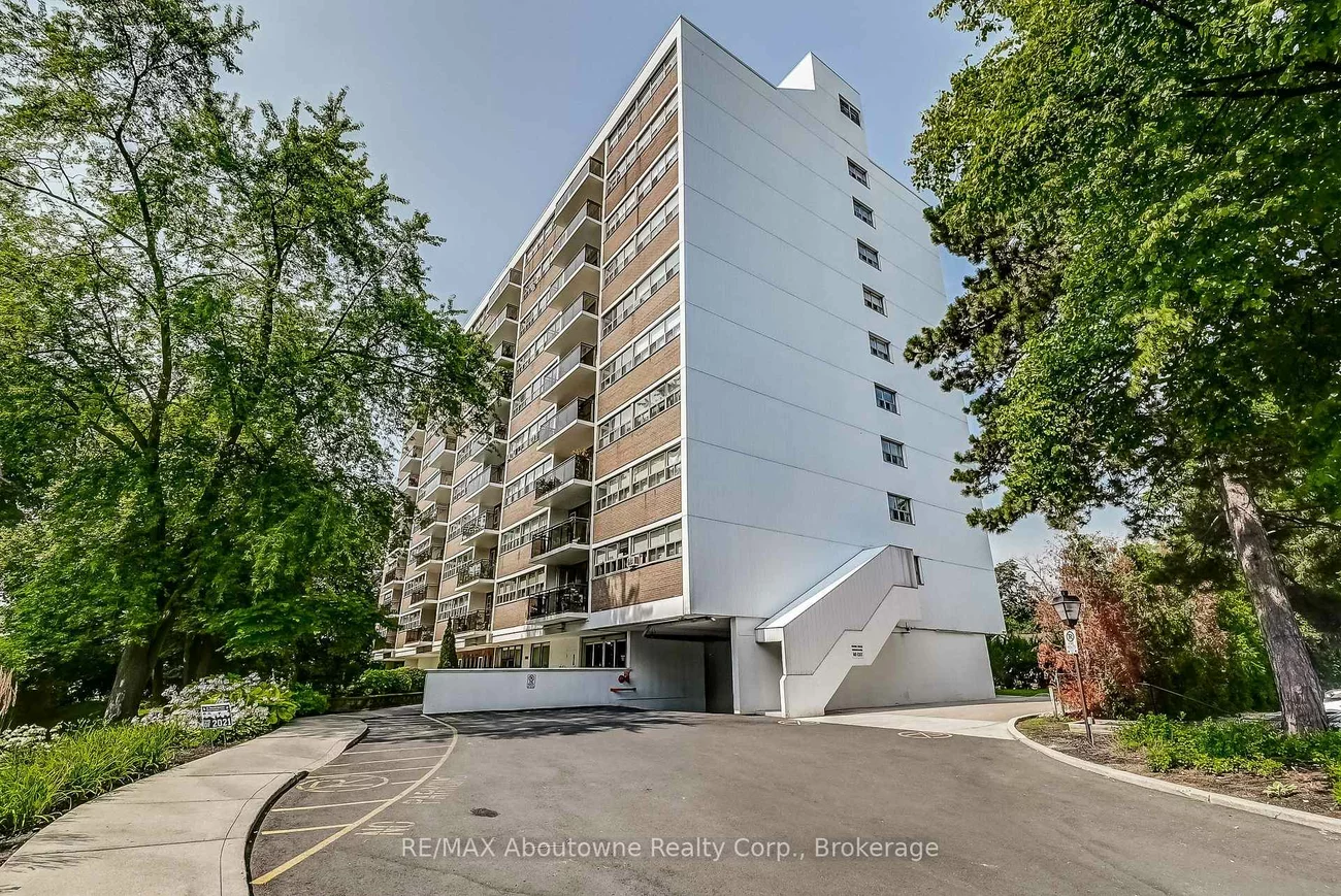 212, Kerr, 1002 - CO Central, Oakville