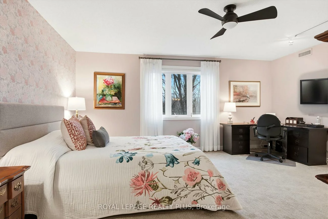 390, Upper Middle, 1005 - FA Falgarwood, Oakville