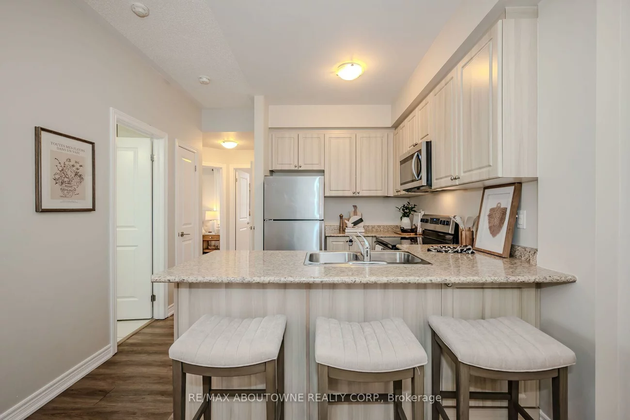 269, Georgian, 1015 - RO River Oaks, Oakville