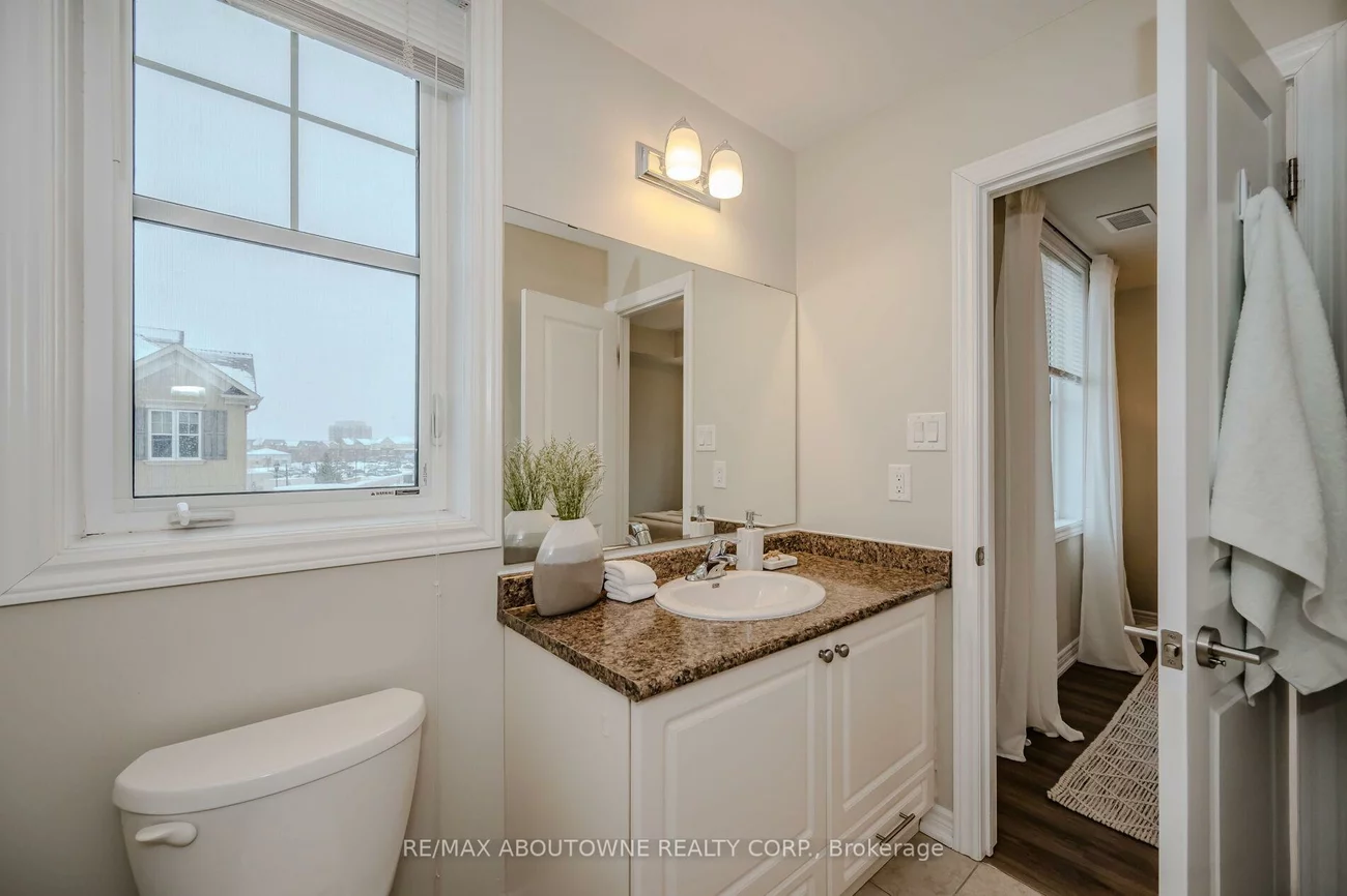 269, Georgian, 1015 - RO River Oaks, Oakville